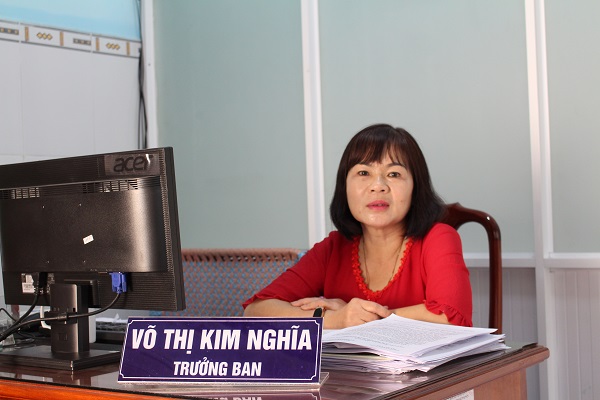 Bà Võ Thị Kim Nghĩa - Trưởng ban Dân vận, Chủ tịch Ủy ban MTTQ Việt Nam huyện Bàu Bàng.