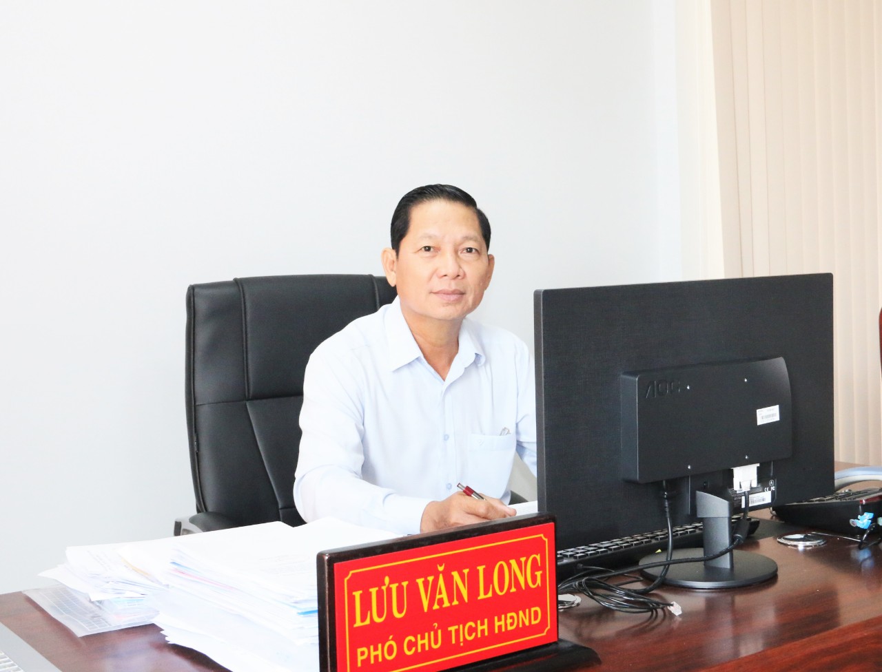 Ông Lưu Văn Long - UVTV, Phó Chủ tịch HĐND huyện Bàu Bàng (ảnh: Hoàng Tú)