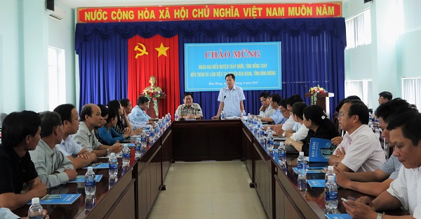 Đoàn công tác của huyện Tháp Mười, tỉnh Đồng Tháp đến thăm và làm việc tại huyện Bàu Bàng