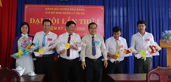 Chi bộ Ban Quản lý Dự án huyện Bàu Bàng tổ chức Đại hội Đảng viên lần thứ I, nhiệm kỳ 2020 – 2025