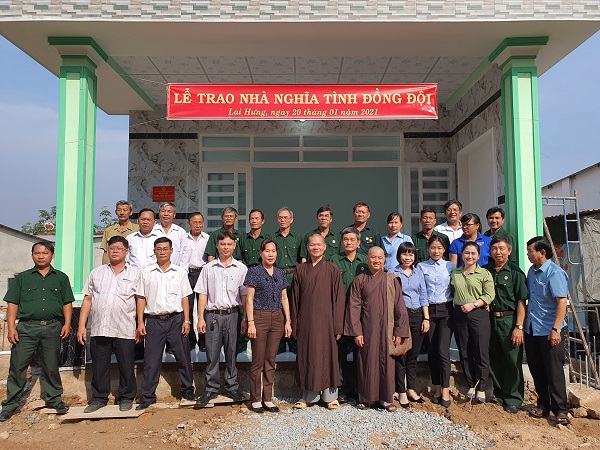 Lễ trao tặng nhà “nghĩa tình đồng đội” cho hội viên Cựu chiến binh ấp Lai Khê, xã Lai Hưng