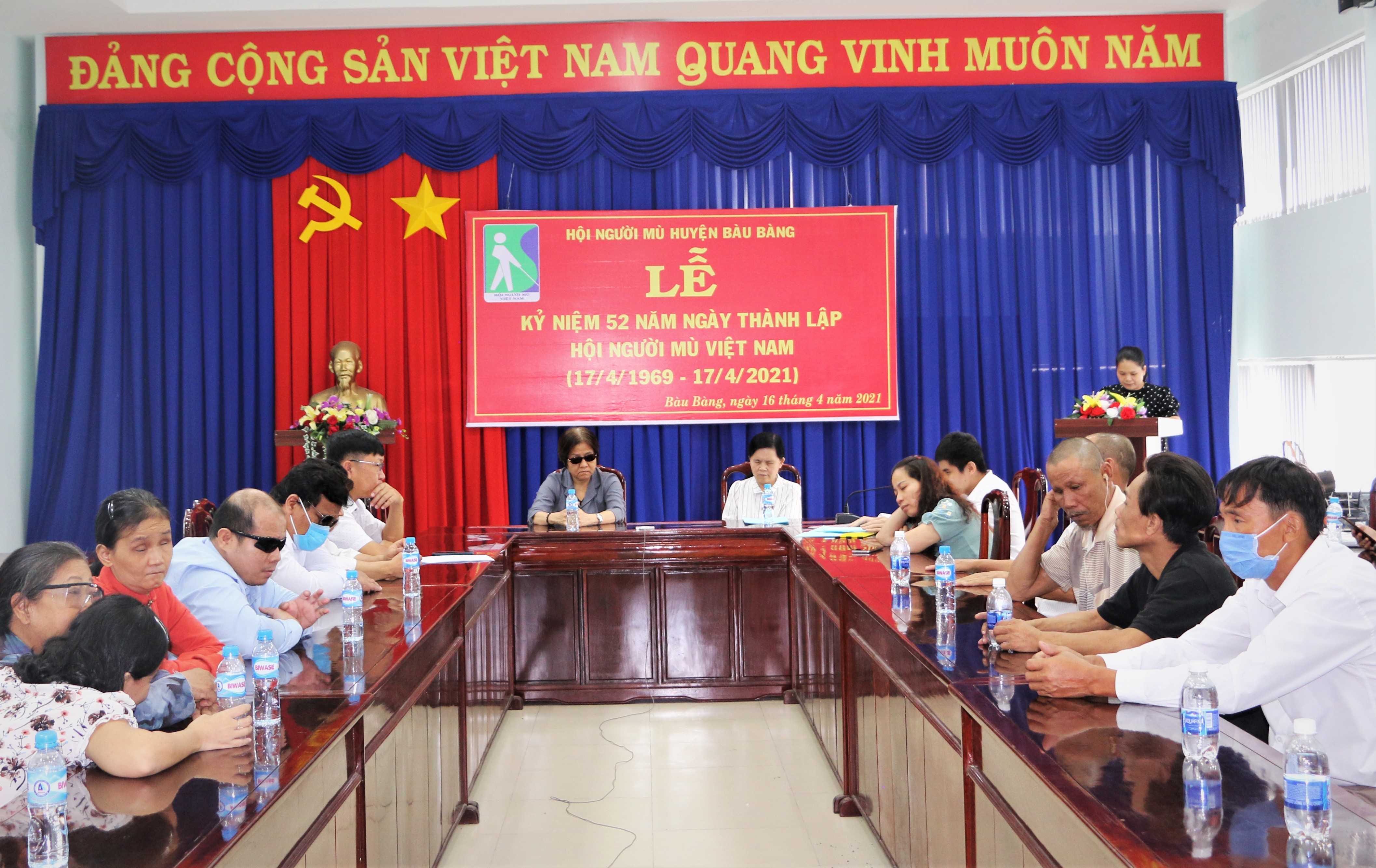 Hội người mù huyện Bàu Bàng tổ chức kỷ niệm 52 năm ngày thành lập Hội người mù Việt Nam (17-4-1969-17-4-2021)