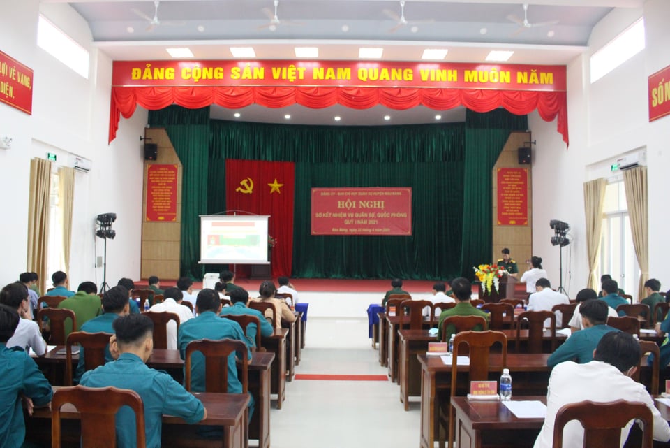 Huyện Bàu Bàu Bàng tổ chức hội nghị sơ kết nhiệm vụ quân sự quốc phòng quý I năm 2021, triển khai phương hướng nhiệm vụ quý II năm 2021