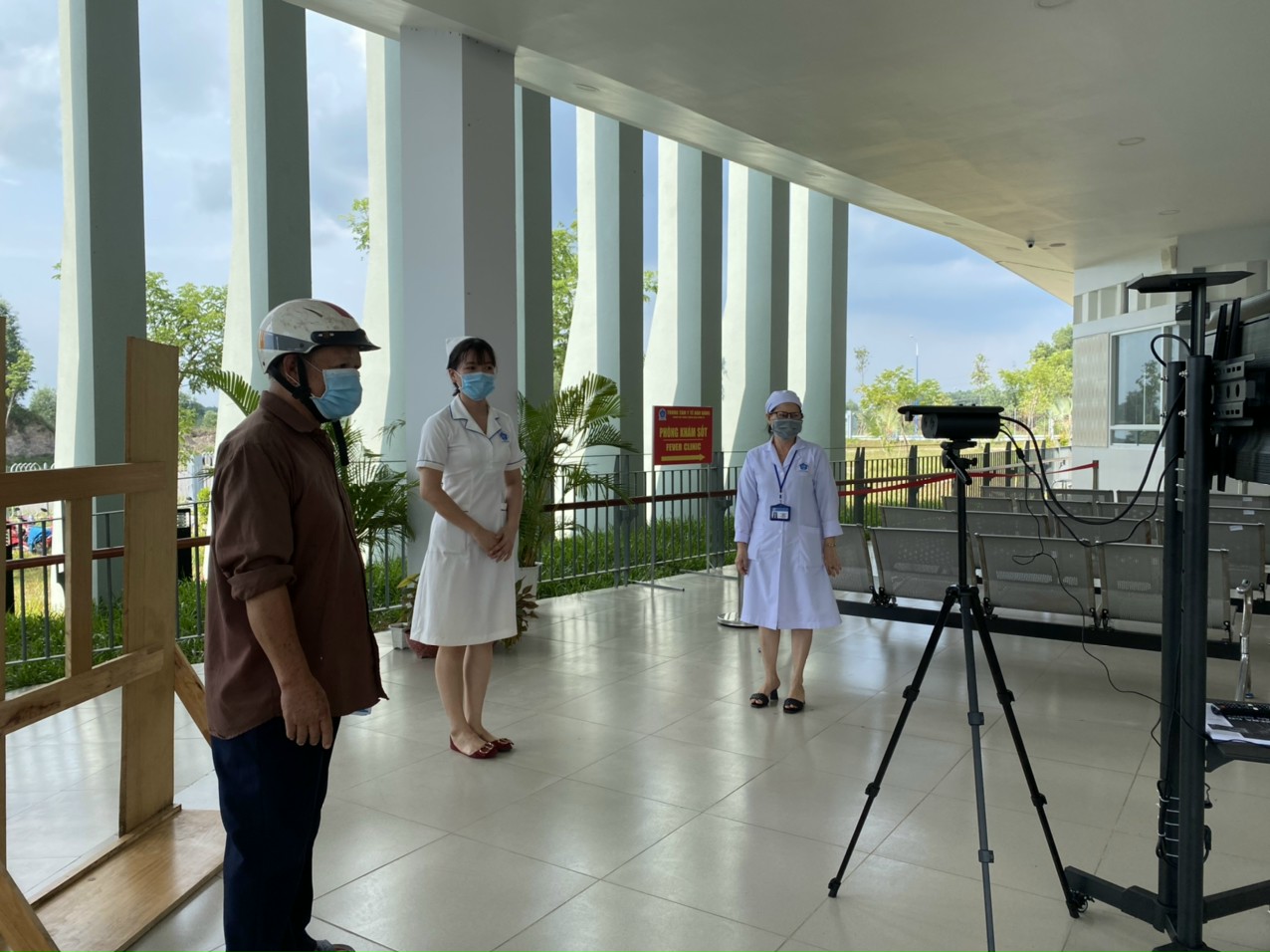 Trung tâm Y tế huyện Bàu Bàng đưa vào sử dụng Hệ thống Camera đo thân nhiệt từ xa