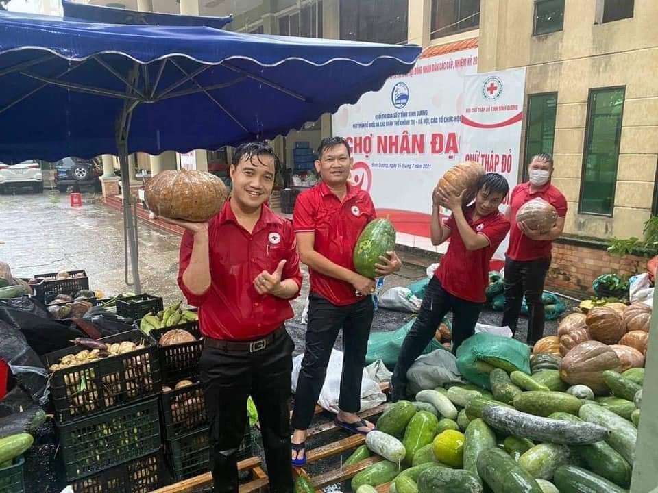 Hội Chữ thập đỏ huyện Bàu Bàng chăm lo, hỗ trợ người dân phòng, chống dịch Covid-19