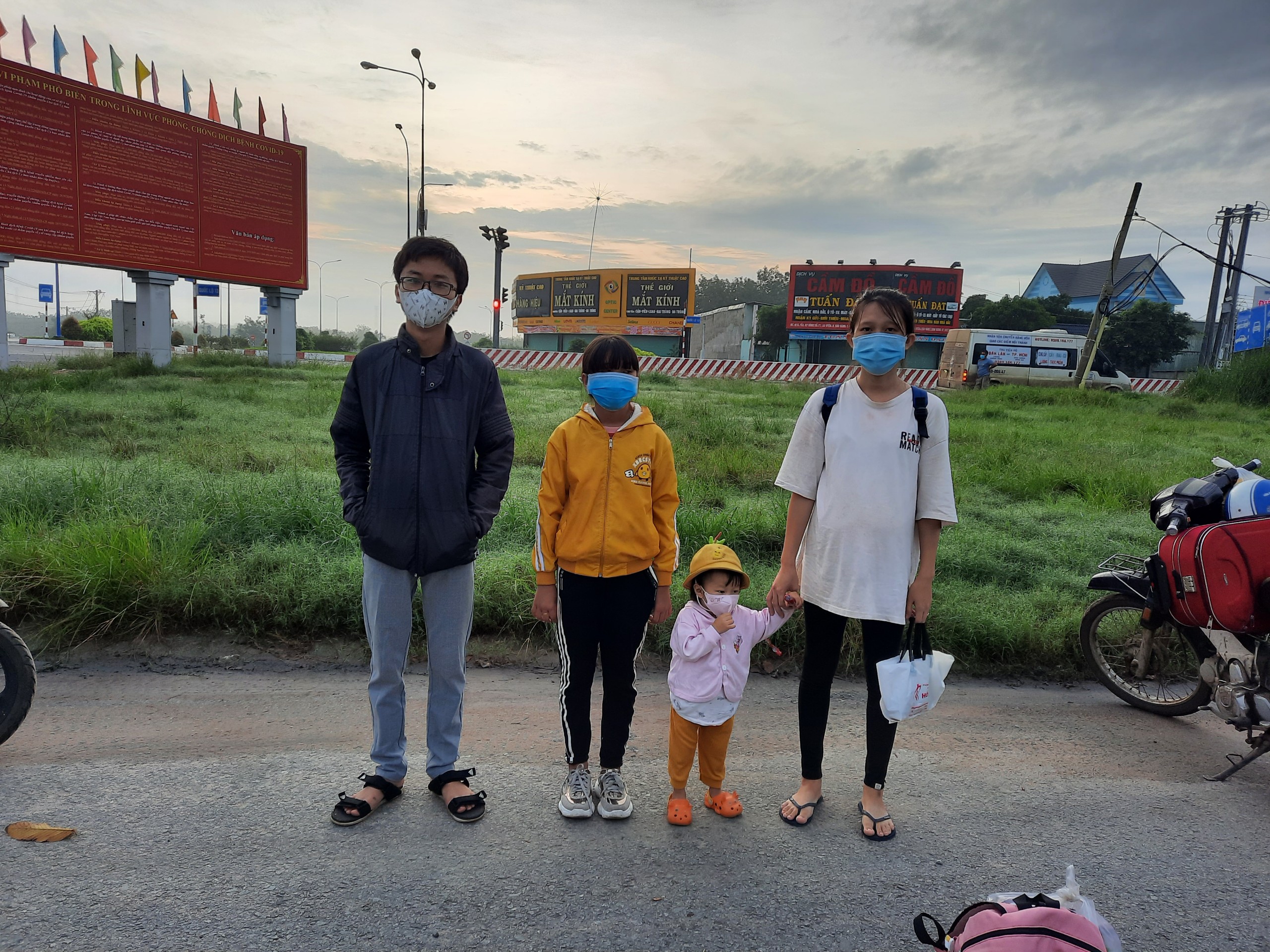 Bàu Bàng hỗ trợ đưa công dân tỉnh Bình Định và Ninh Bình về quê