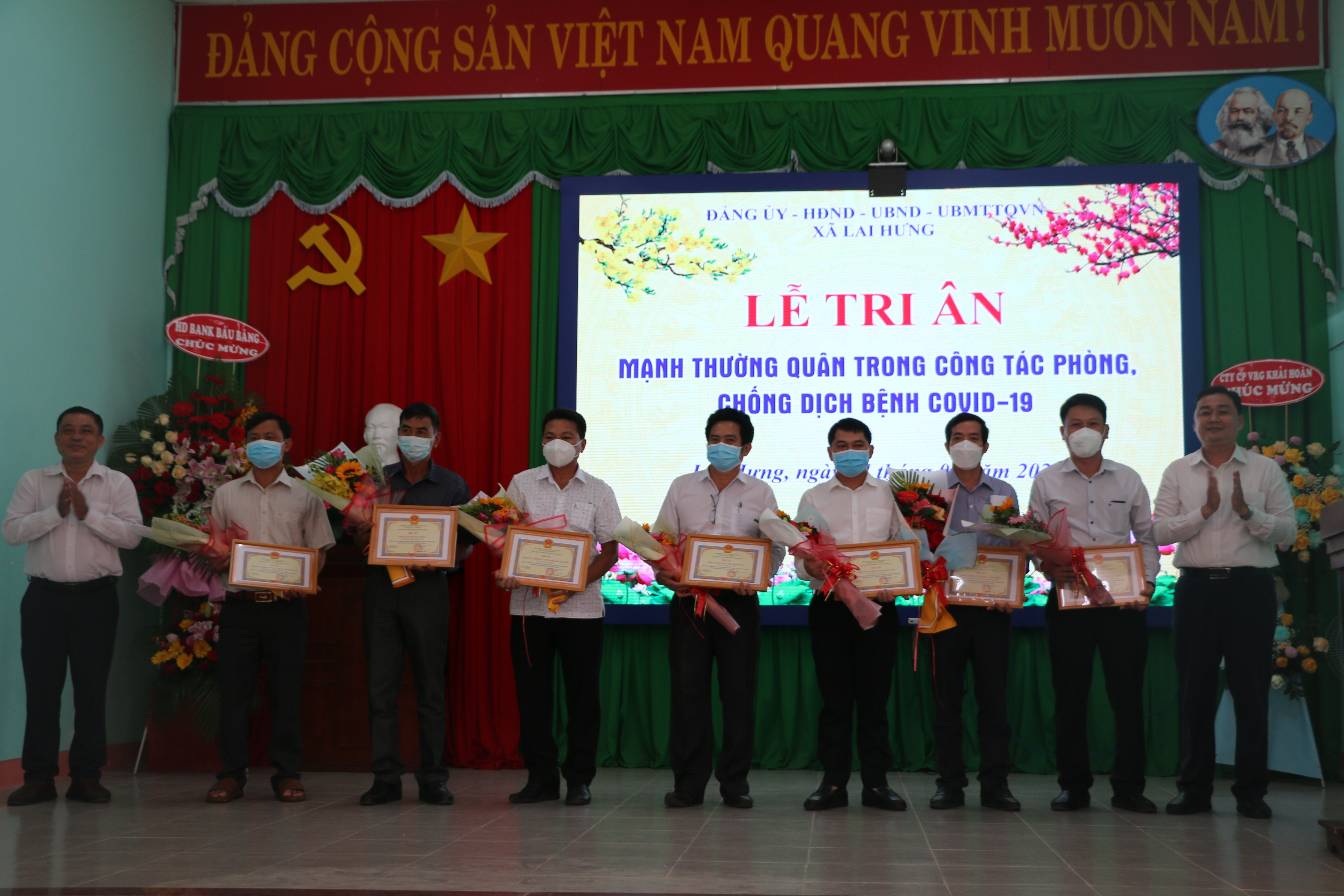 Xã Lai Hưng tổ chức lễ tri ân mạnh thường quân trong công tác phòng, chống dịch COVID-19