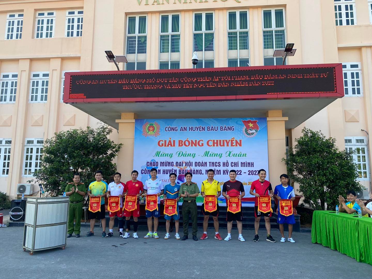 Công an huyện Bàu Bàng tổ chức giải giải bóng chuyền mừng Đảng – Mừng Xuân Nhâm dần năm 2022