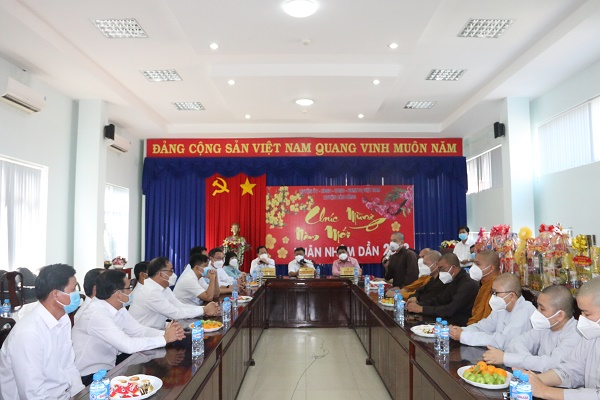 Lãnh đạo huyện Bàu Bàng đón tiếp các cơ sở Tôn giáo đến thăm và chúc Tết Nguyên đán 2022