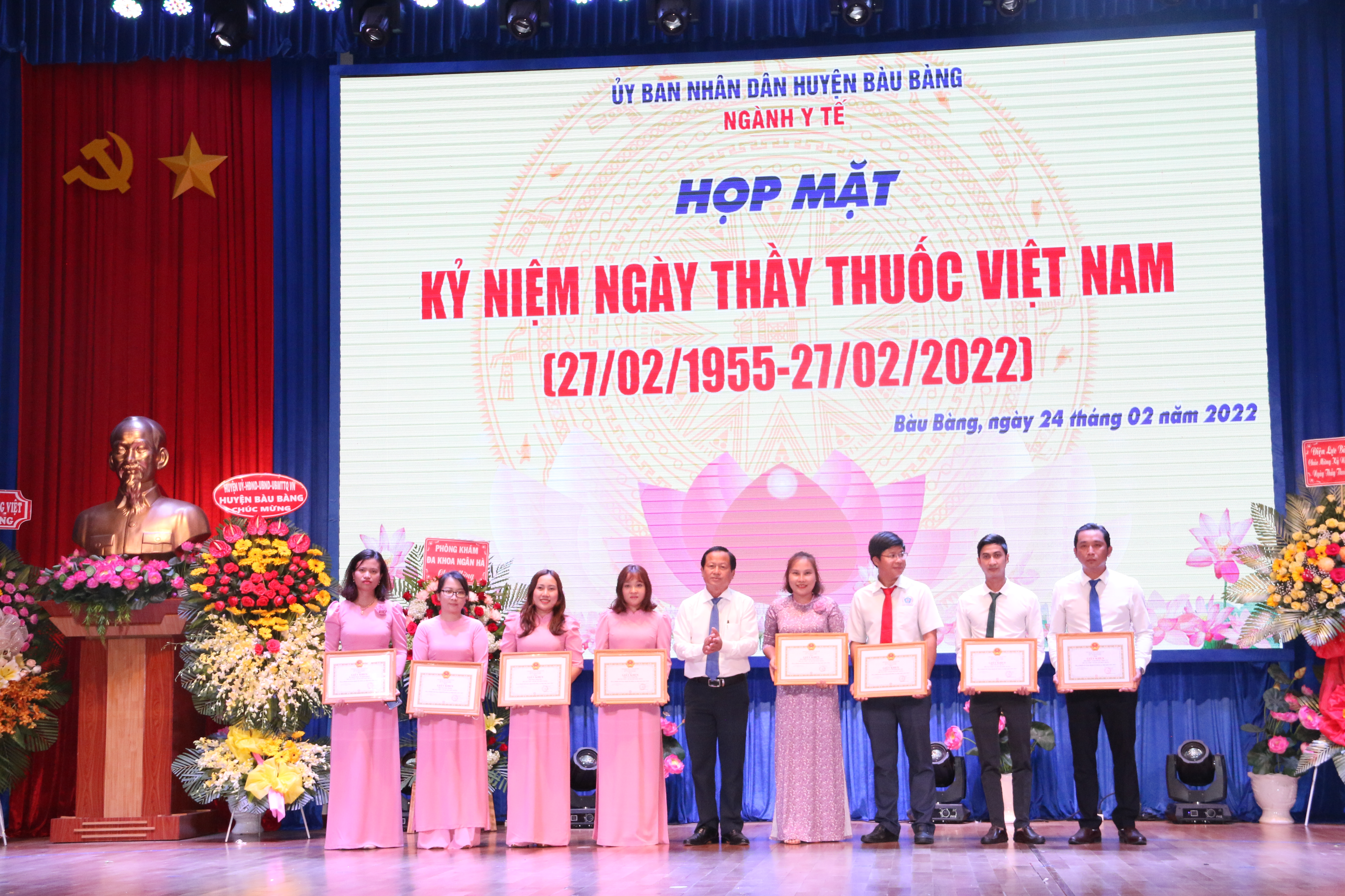 Huyện Bàu Bàng tổ chức Họp mặt kỷ niệm ngày thầy thuốc Việt Nam