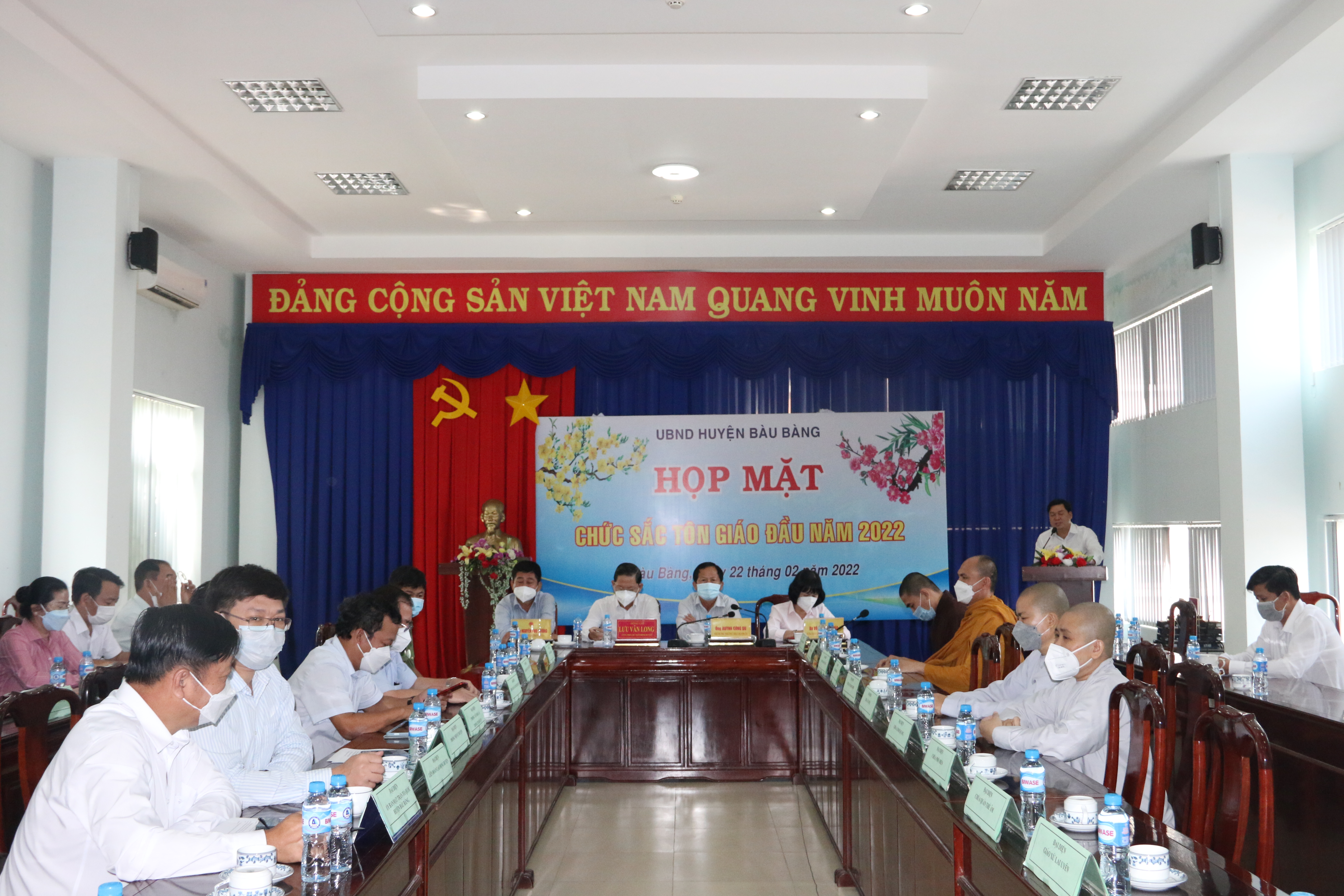 Huyện Bàu Bàng tổ chức Họp mặt chức sắc tôn giáo đầu năm xuân Nhâm Dần 2022