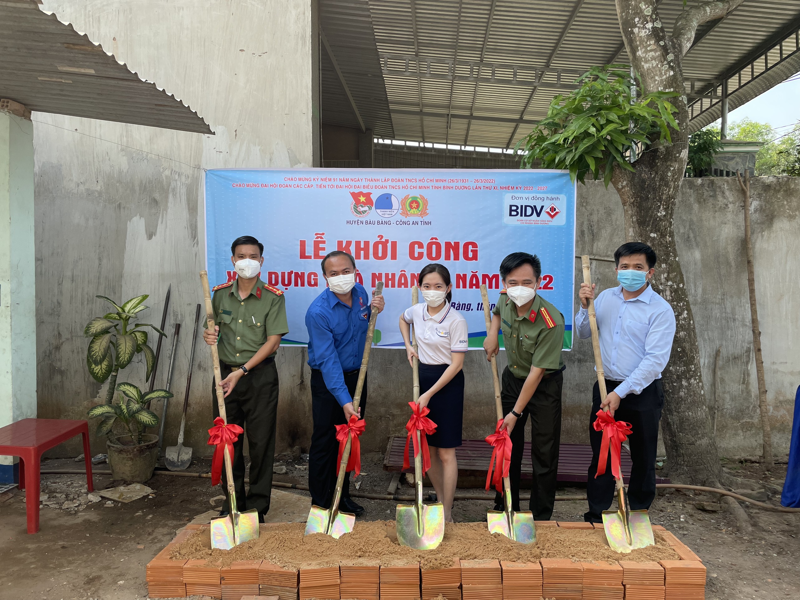Tuổi trẻ Bàu Bàng - Công an tỉnh khởi công xây dựng nhà nhân ái năm 2022