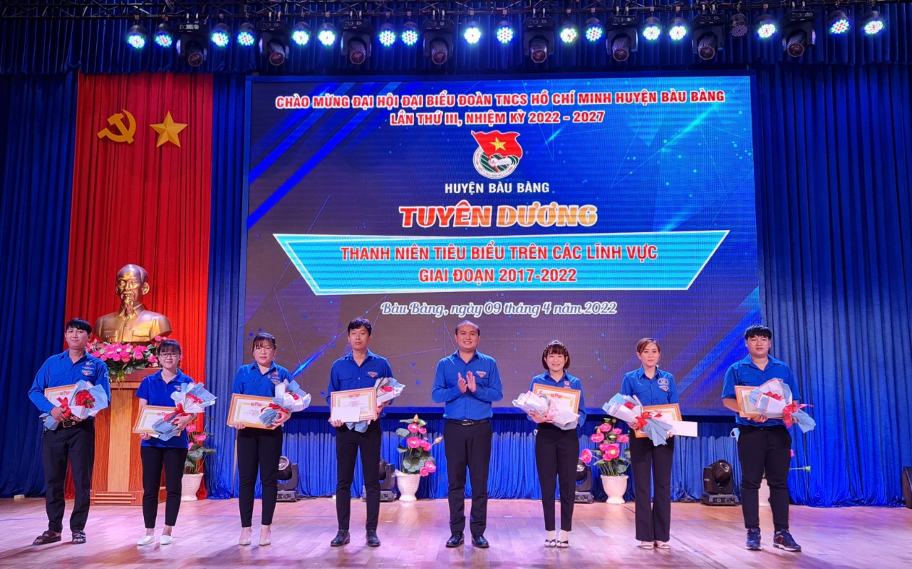 Đoàn Đại biểu dự Đại hội Đoàn huyện Bàu Bàng lần thứ III, nhiệm kỳ 2022 - 2027 sôi nổi các hoạt động trước thềm Đại hội