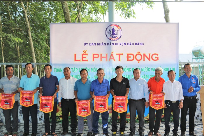 Huyện Bàu Bàng tổ chức Lễ phát động toàn dân tập luyện bơi lội, phòng chống đuối nước và giải bơi lội thiếu niên, nhi đồng huyện Bàu Bàng năm 2022