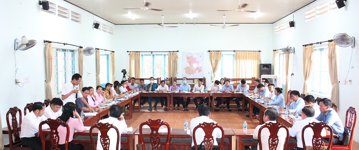 Đoàn lãnh đạo huyện Bàu Bàng thăm và làm việc tại xã Hưng Hòa