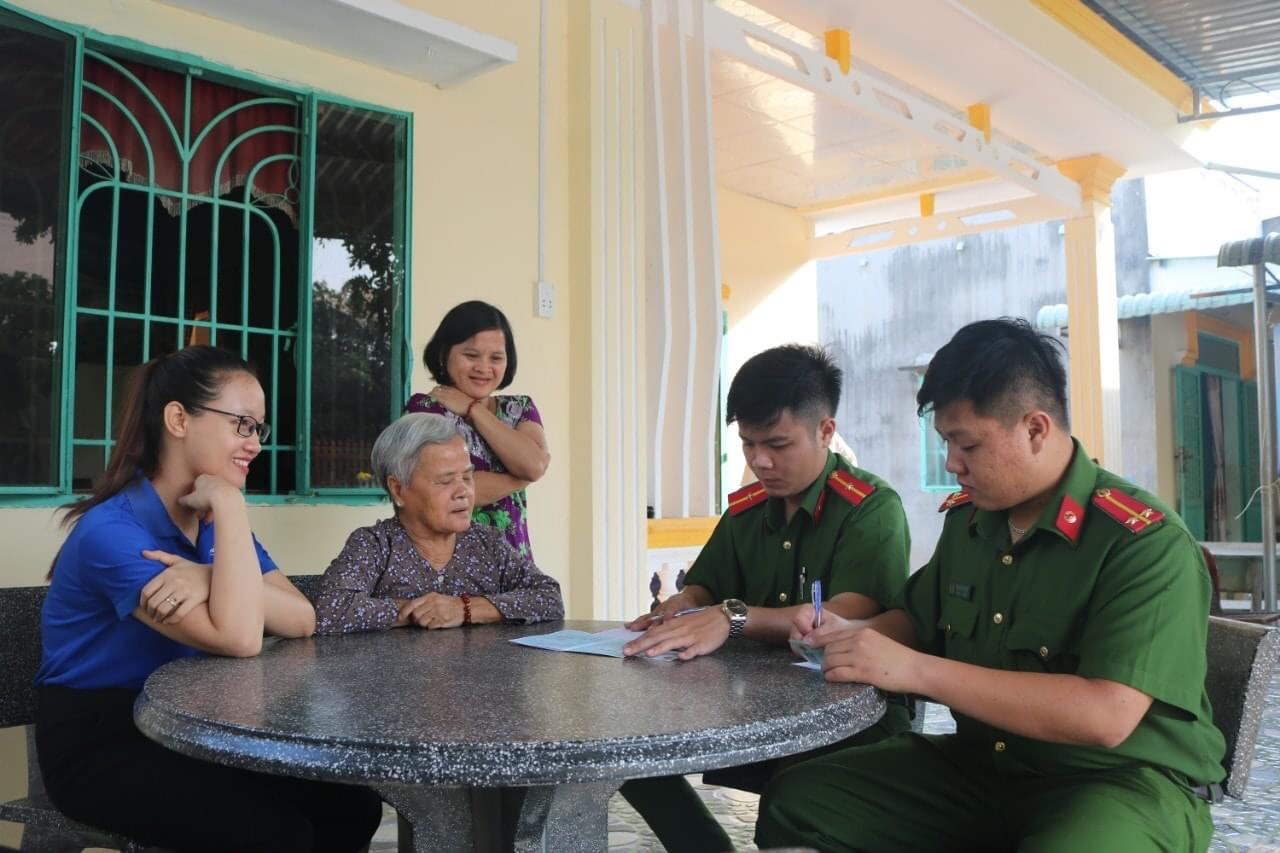 Về tra cứu thông tin cấp thẻ Căn cước công dân gắn chíp điện tử cho công dân (thường trú và tạm trú) đã tiến hành làm thẻ Căn cước công dân tại huyện Bàu Bàng trên cổng thông tin điện tử huyện Bàu Bàng