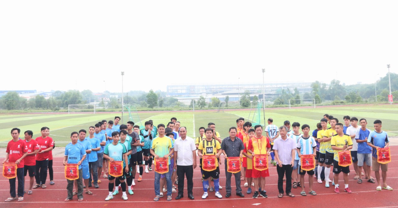 Huyện Bàu Bàng tổ chức khai mạc giải bóng đá năm 2022