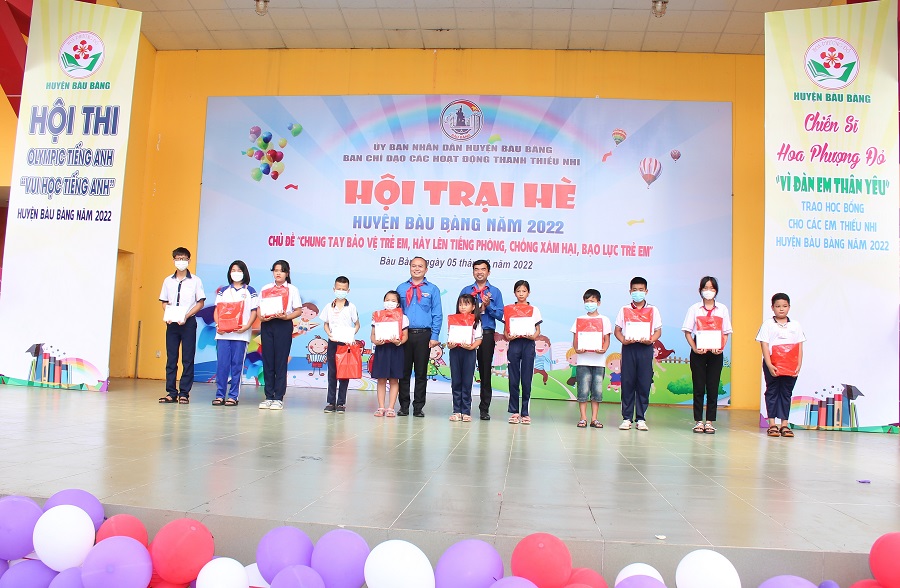 300 em thanh thiếu nhi huyện Bàu Bàng tham gia trại hè thiếu nhi năm 2022