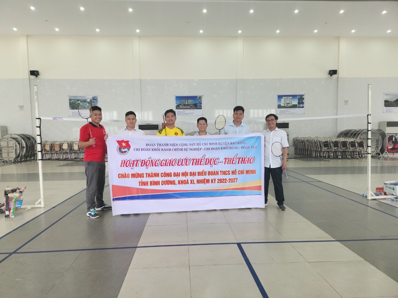 Giao lưu thể thao (Cầu Lông) giữa chi đoàn Khối hành chính sự nghiệp và chi đoàn khối Đảng-Đoàn thể huyện Bàu Bàng