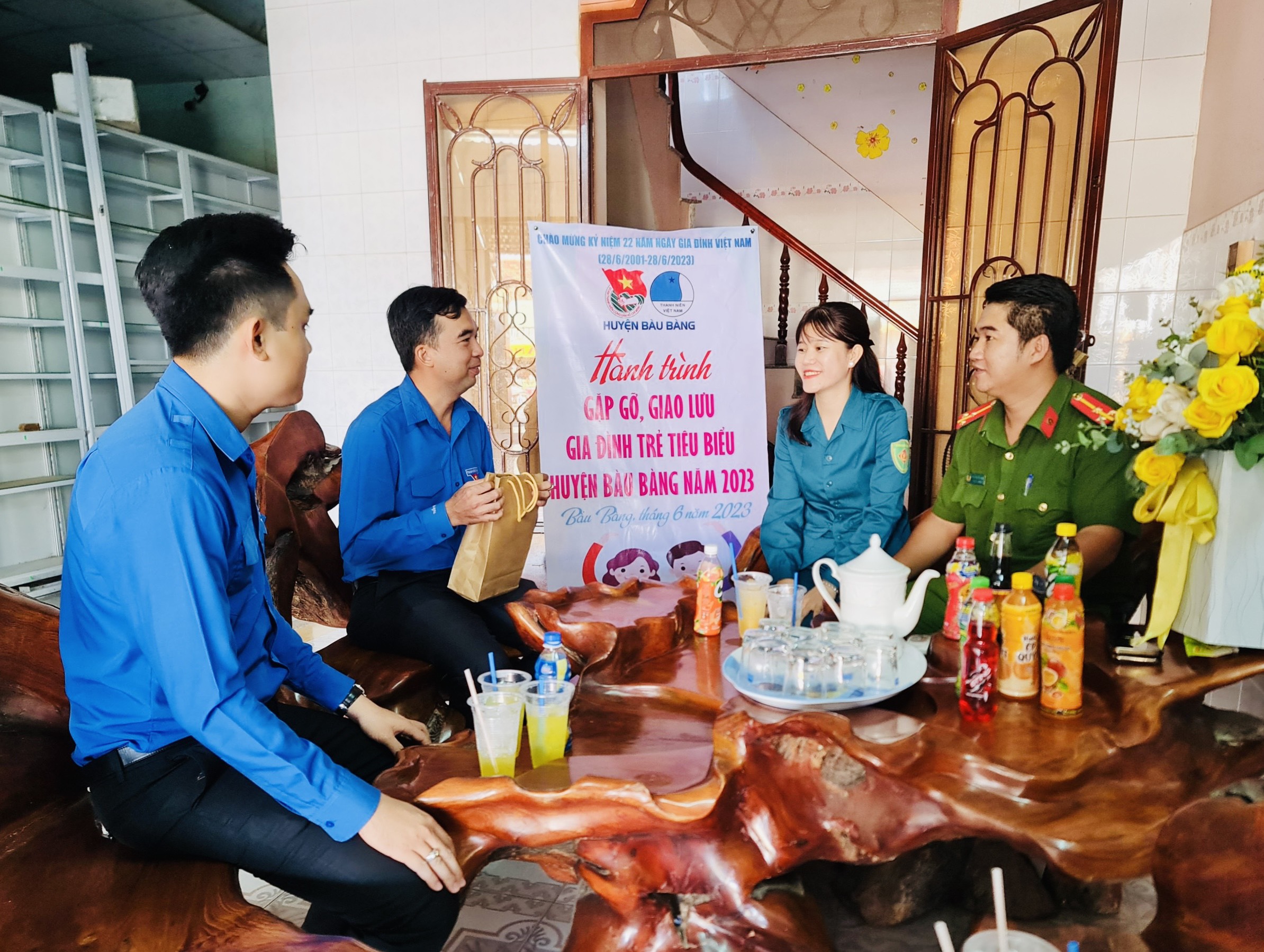 Hành trình gặp gỡ, giao lưu các gia đình trẻ tiêu biểu huyện Bàu Bàng năm 2023.