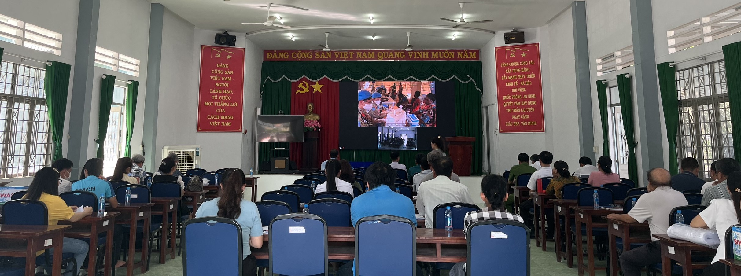 Thị trấn Lai Uyên tham dự Hội nghị trực tuyến nghiên cứu, học tập, quán triệt, tuyên truyền và triển khai thực hiện Kết luận số 57-KL/TW của Bộ Chính trị
