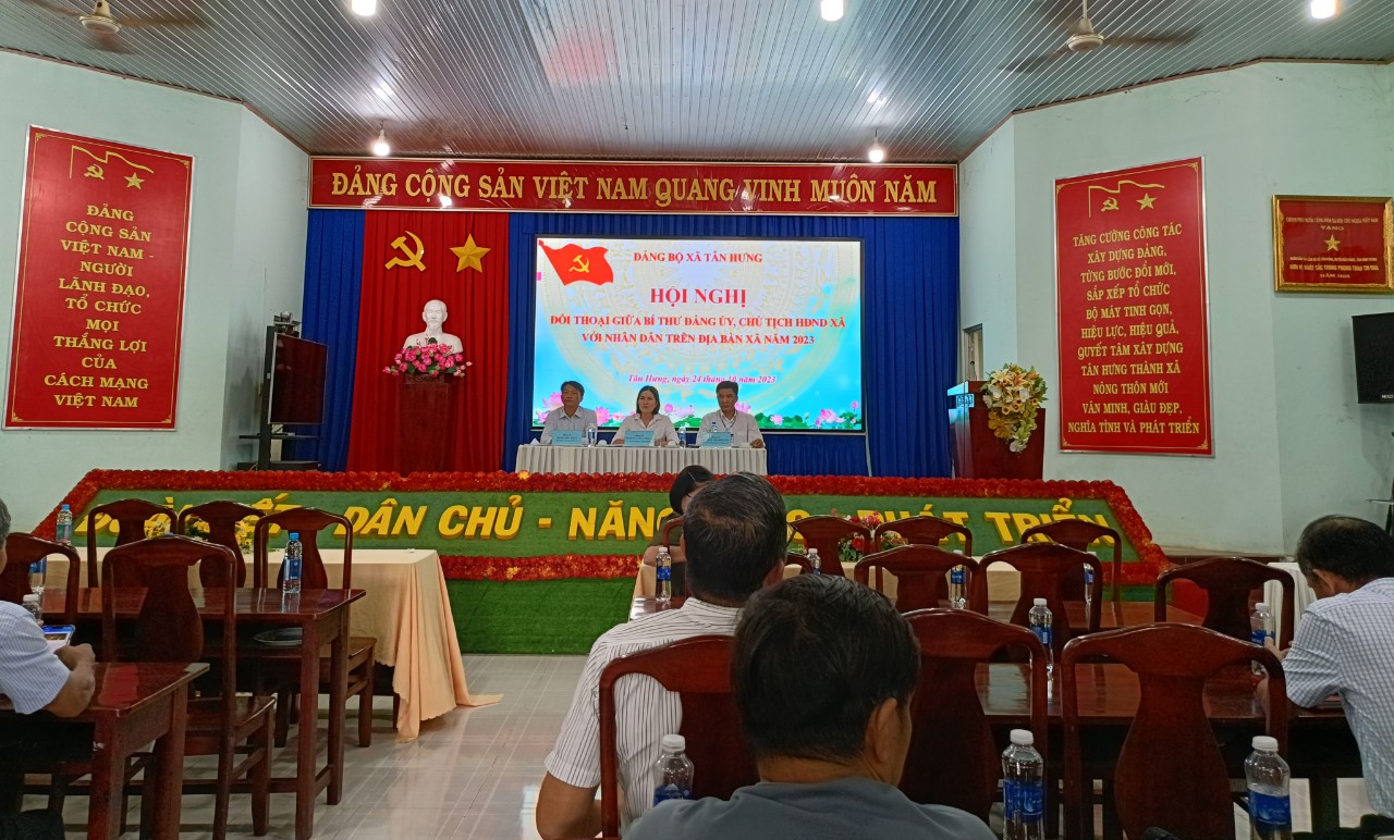 Xã Tân Hưng tổ chức Hội nghị tiếp xúc, đối thoại giữa Bí thư Đảng ủy với Nhân dân năm 2023