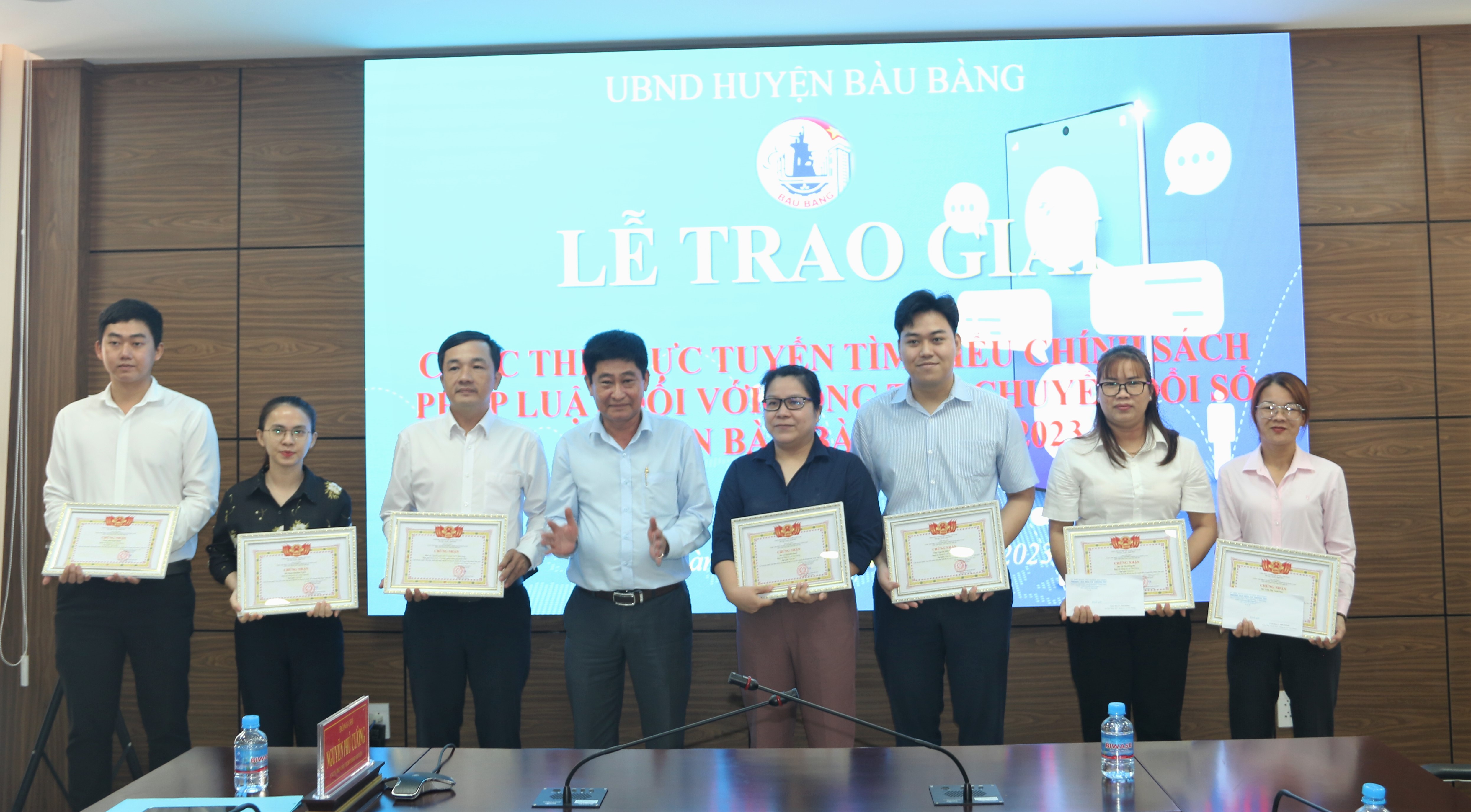 Huyện Bàu Bàng tổ chức lễ trao giải cuộc thi trực tuyến tìm hiểu chính sách, pháp luật đối với công tác chuyển đổi số năm 2023