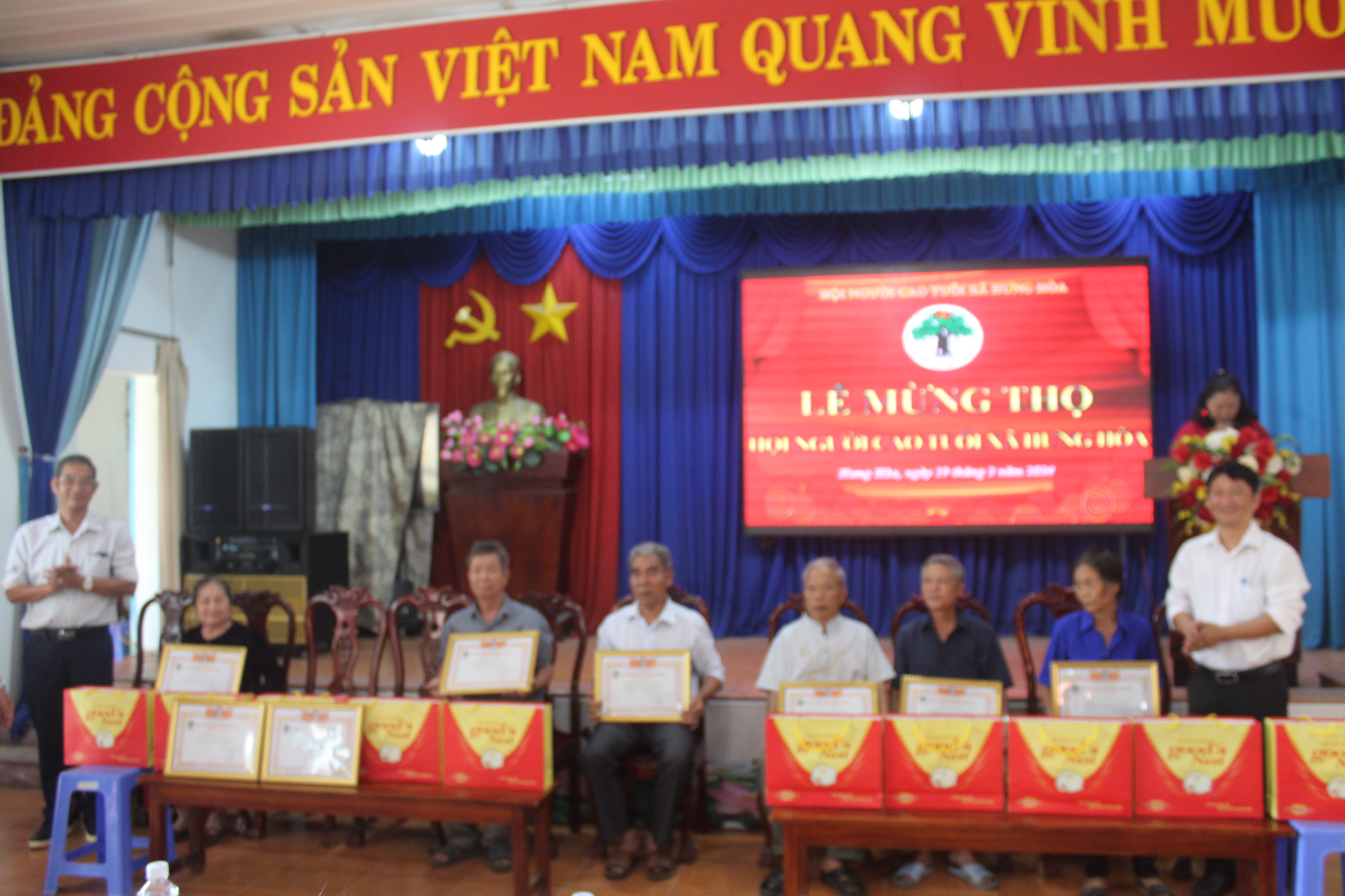 Xã Hưng Hoà: Hội NCT xã Hưng Hòa tổ chức lễ chúc mừng mừng thọ năm 2024 cho người cao tuổi trên địa bàn xã Hưng Hoà.