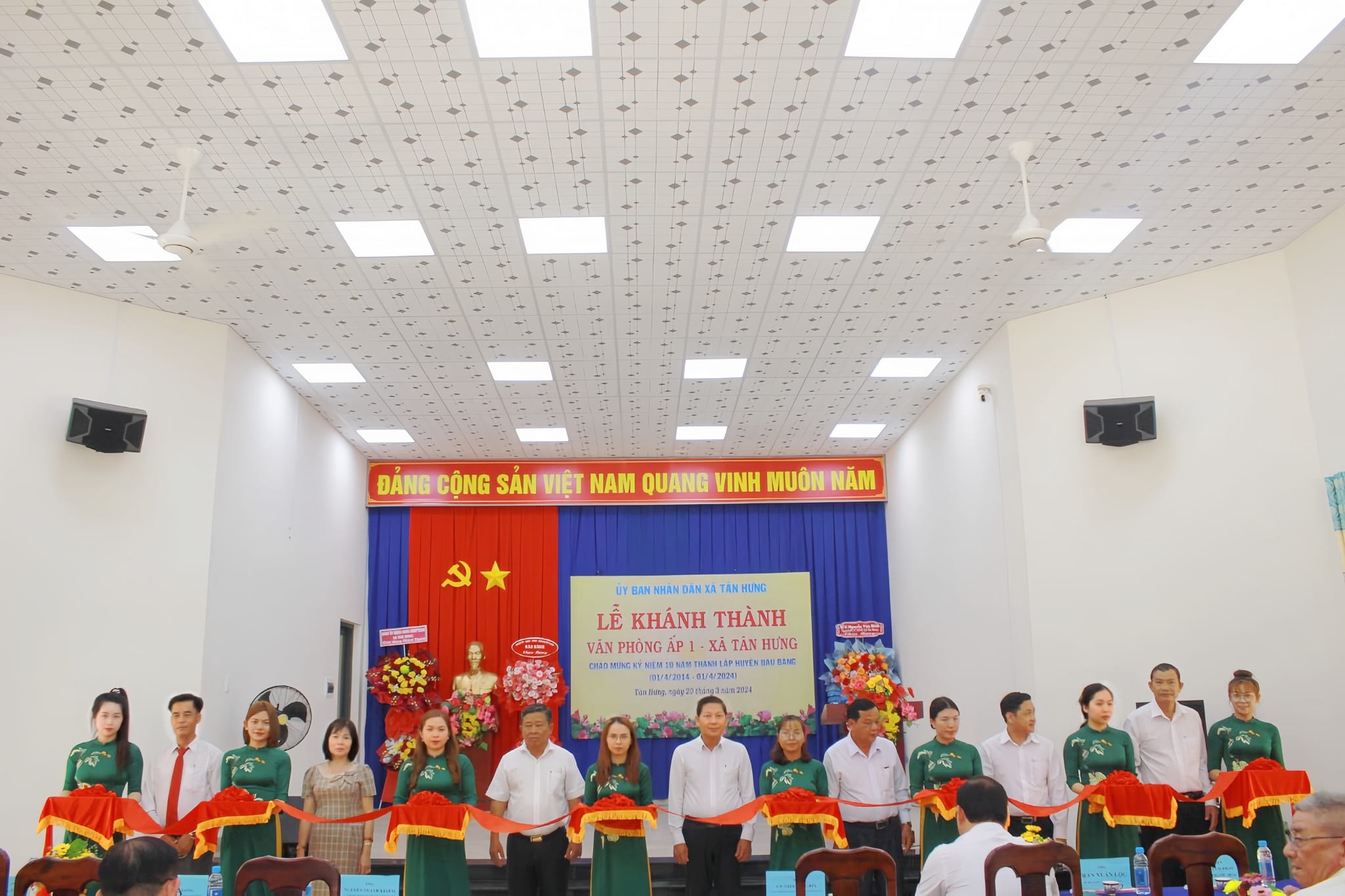 UBND xã Tân Hưng tổ chức lễ khánh thành văn phòng ấp 1