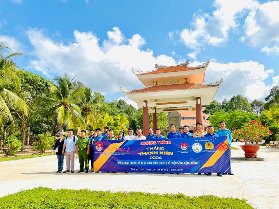 Đoàn cơ sở Công an huyện Bàu Bàng phối hợp tổ chức Chuỗi hoạt động tháng thanh niên trên địa bàn tỉnh Bến Tre