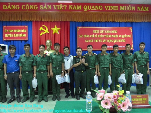 Huyện đoàn Bàu Bàng tổ chức chào mừng các quân nhân địa phương hoàn thành nghĩa vụ quân sự trở về xây dựng quê hương