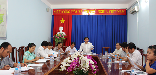 Họp thông qua chương trình họp mặt trang trại huyện Bàu Bàng năm 2016
