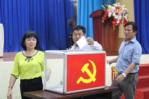 Hội nghị Ban Chấp hành Đảng bộ huyện Bàu Bàng lần thứ mười, khoá XI