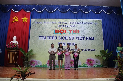 Hội thi tìm hiểu lịch sử Việt Nam năm 2016