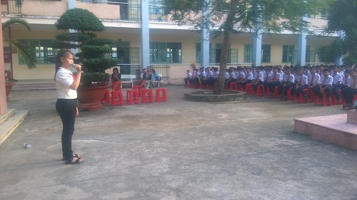 Hội đồng đội huyện Bàu Bàng thí điểm mô hình “đổi mới hình thức chào cờ sáng”