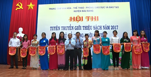 Trung tâm Văn Hóa-Thể thao phối hợp cùng với Phòng Giáo dục và Đào tạo huyện Bàu Bàng tổ chức Hội thi Tuyên truyền giới thiệu sách năm 2017