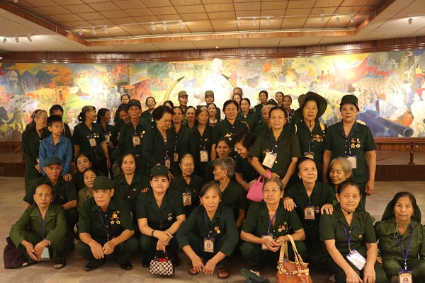 Hội Cựu Thanh niên xung phong huyện Bàu Bàng tổ chức về nguồn năm 2017.