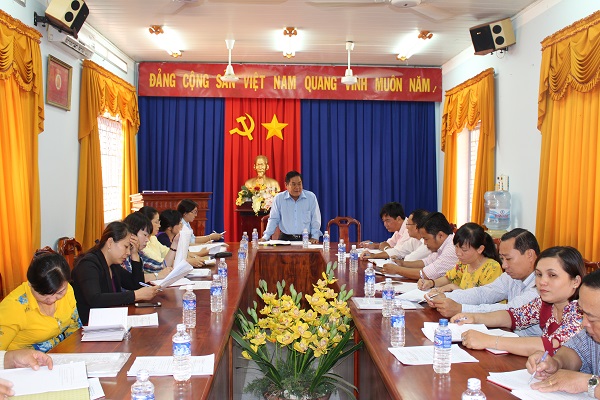 Lãnh đạo huyện Bàu Bàng có buổi kiểm tra với Đảng ủy xã Long Nguyên về việc thực hiện chương trình số 15-CTr/HU ngày 25-7-2016 về “Nâng cao chất lượng giáo dục giai đoạn 2015-2020 và tầm nhìn đến 2030”