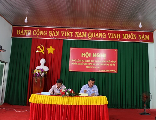 Đoàn đại biểu HĐND tỉnh Bình Dương và huyện Bàu Bàng tiếp xúc cử tri xã Tân Hưng