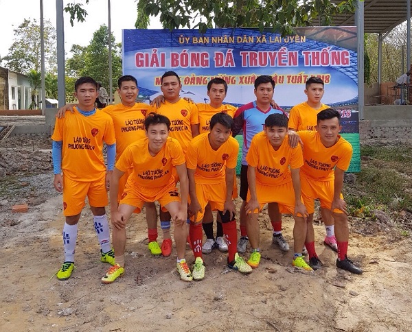 Ủy ban nhân dân xã Lai Uyên khai mạc giải bóng đá mừng Đảng mừng Xuân năm 2018