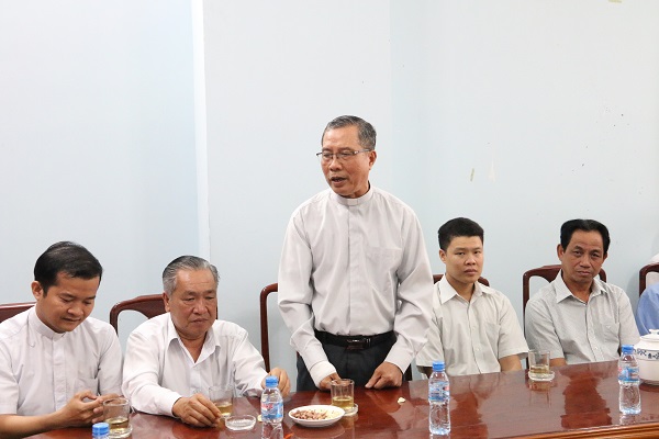 Lãnh đạo huyện Bàu Bàng tiếp các cơ sở Tôn giáo đến thăm và chúc Tết Nguyên đán 2019