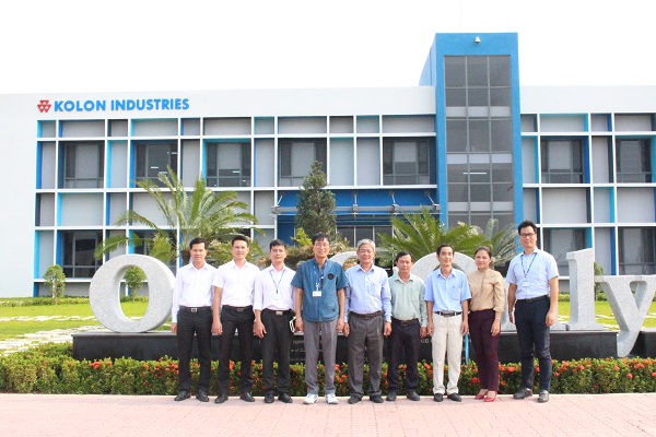 Chủ tịch UBND huyện thăm và làm việc với Công ty Kolon Industries Bình Dương