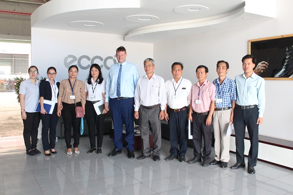 Chủ tịch UBND huyện thăm và làm việc với Công ty Ecco Việt Nam và Công ty TNHH Polytex Far Eastern Việt Nam