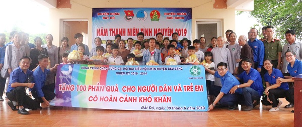 Huyện đoàn phối hợp cùng Ủy ban Hội LHTN huyện Bàu Bàng tổ chức hành trình Tôi yêu Tổ quốc Tôi