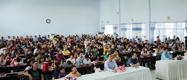 Liên đoàn Lao động huyện Bàu Bàng tổ chức chương trình “Vui tết trung thu năm 2019”