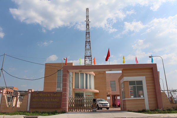 Đài truyền thanh (Trung tâm văn  hóa, thể thao huyện).