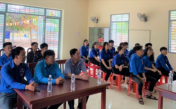 Sinh hoạt chính trị tại các Chi đoàn thanh niên ấp, khu phố huyện Bàu Bàng