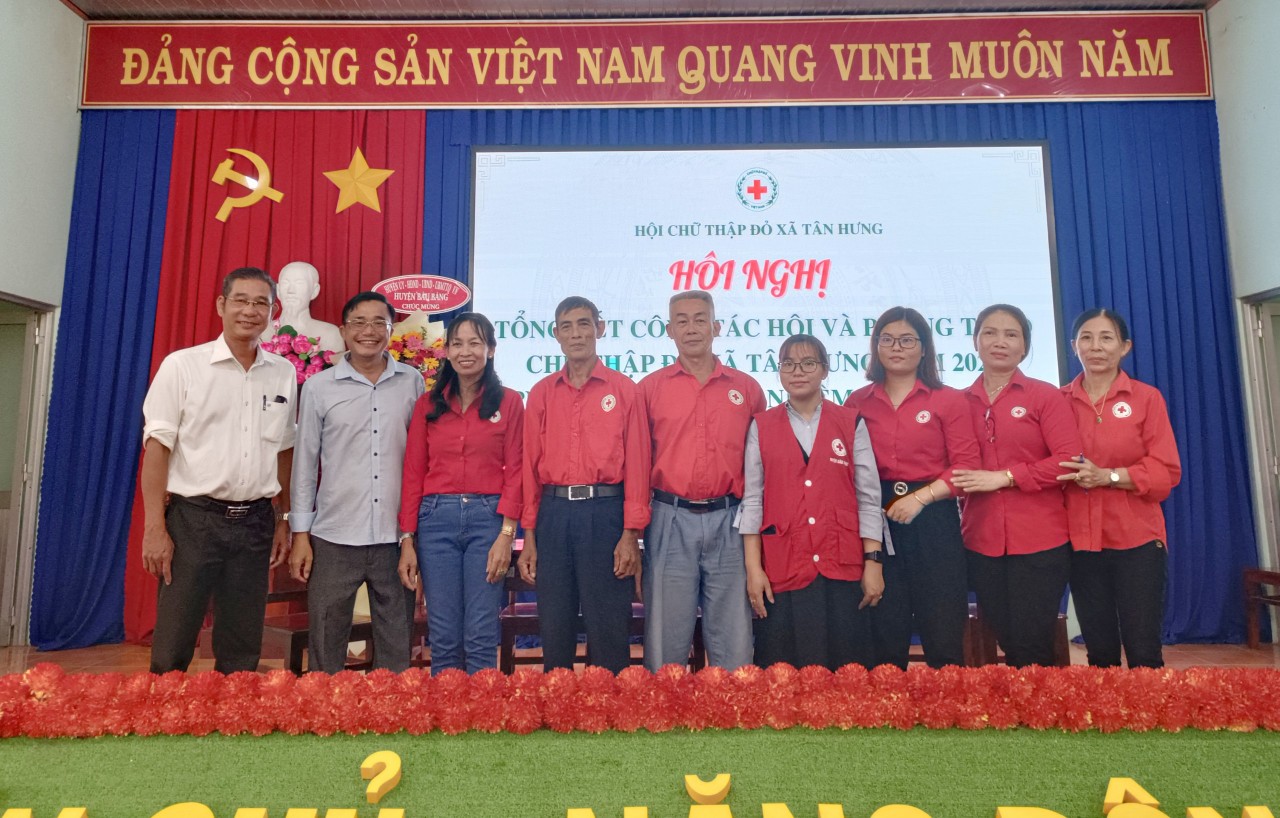 Hội Chữ Thập đỏ xã Tân Hưng, huyện Bàu Bàng tổ chức chương trình Hội nghị Tổng kết công tác hội và phong trào Chữ thập đỏ năm 2022, phương hướng nhiệm vụ năm 2023