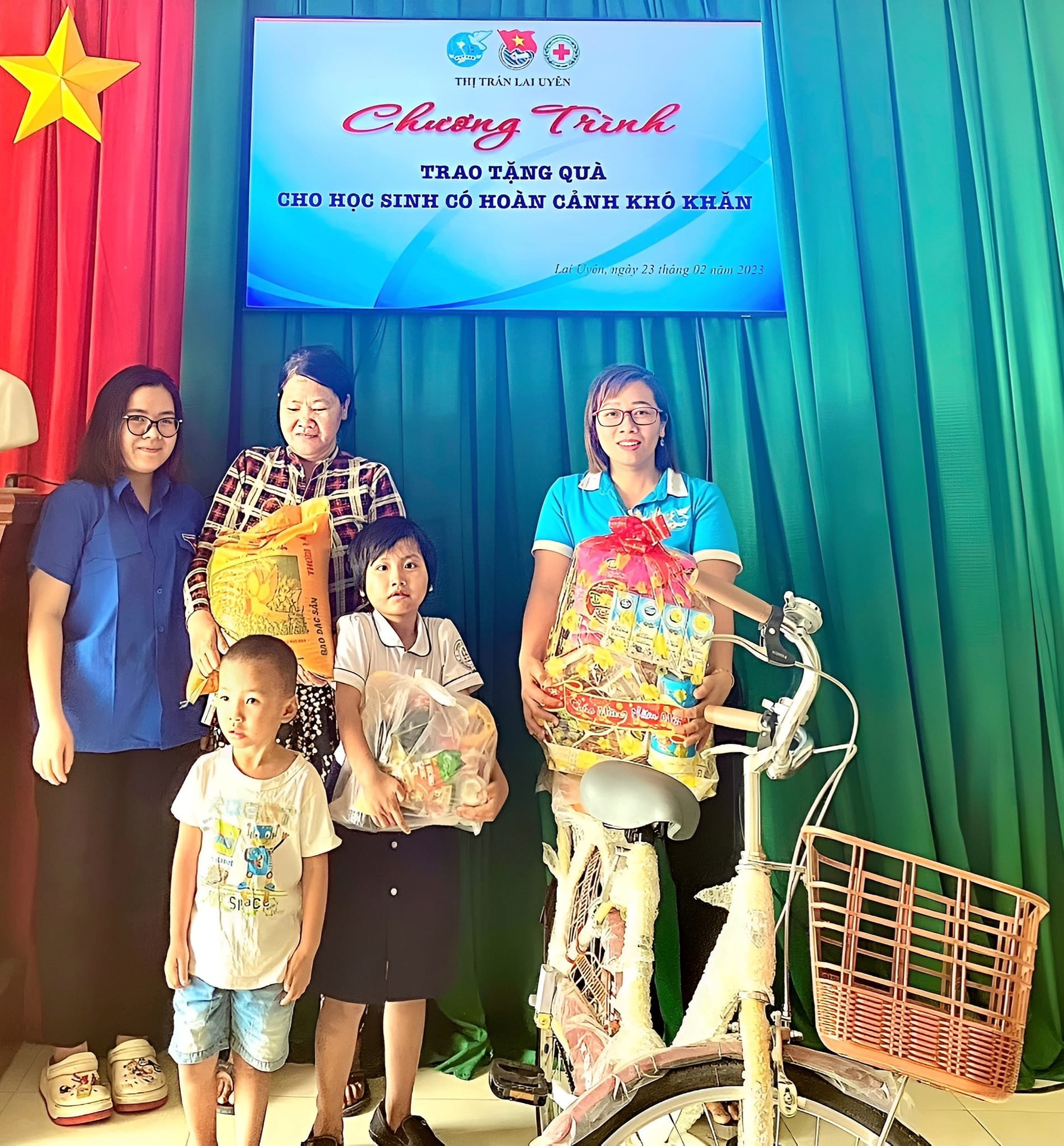 Chăm lo thiết thực cho trẻ em nghèo trên địa bàn thị trấn Lai Uyên