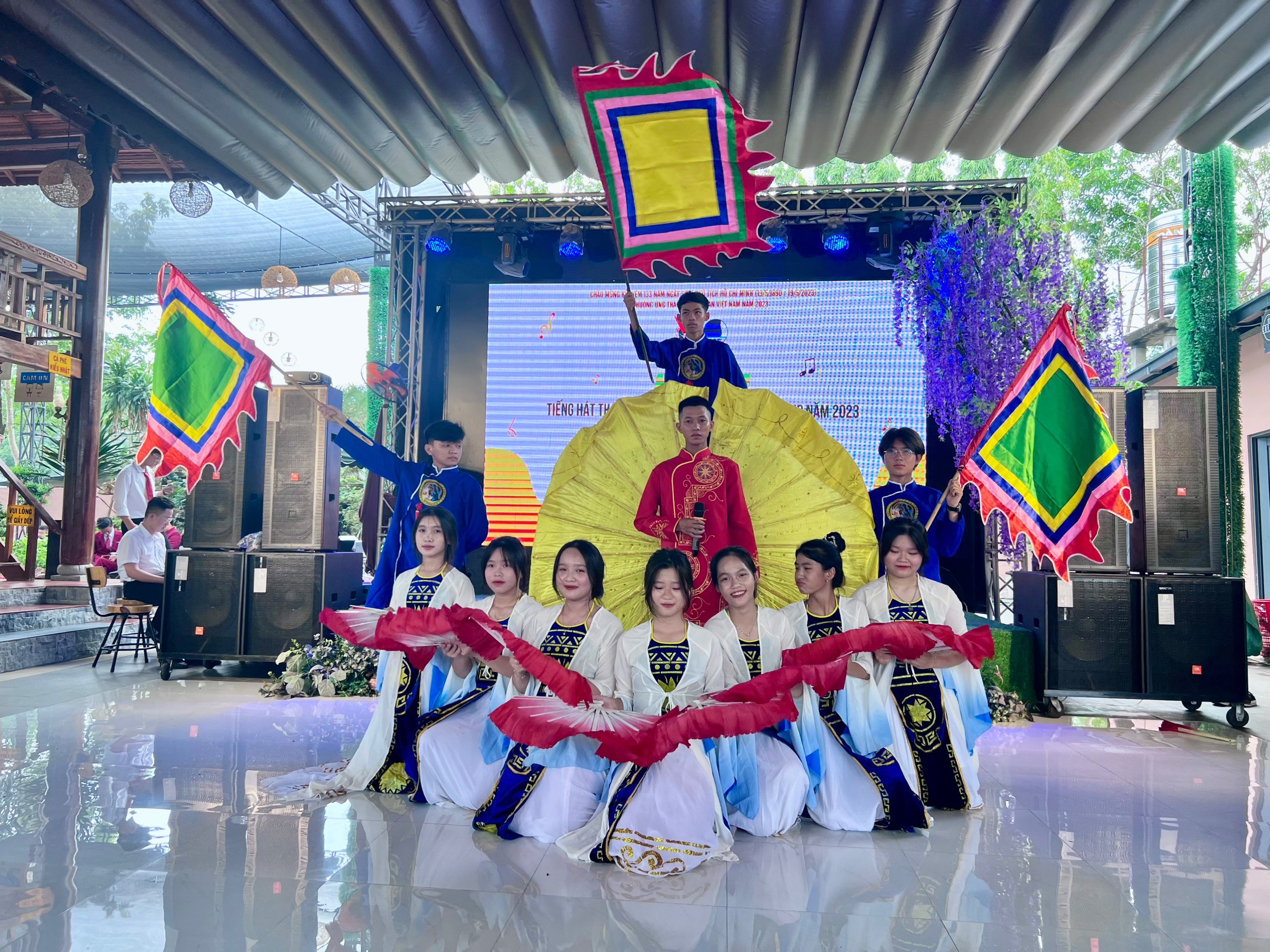 Hội thi Tiếng hát Thanh niên công nhân huyện Bàu Bàng năm 2023.